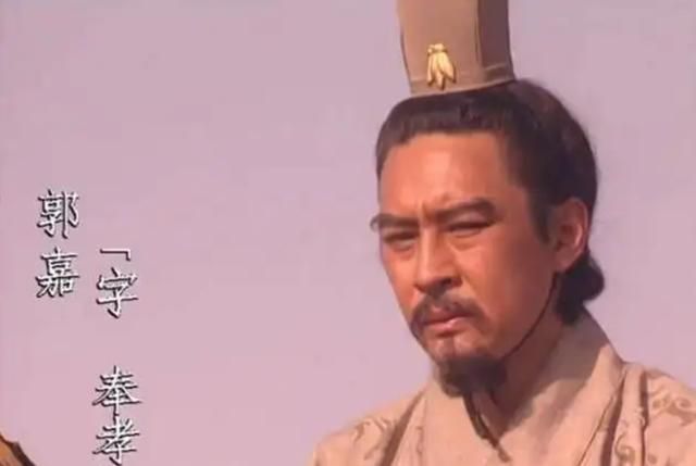 三国志曹操传遁甲天书有什么用（郭嘉和遁甲天书应该选哪个）