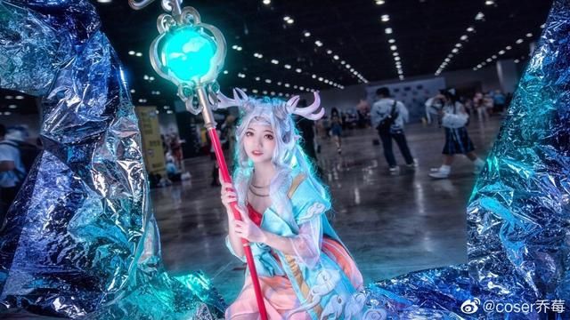 女英雄的COS谁最出色？比游戏皮肤更迷人的王者荣耀Coser