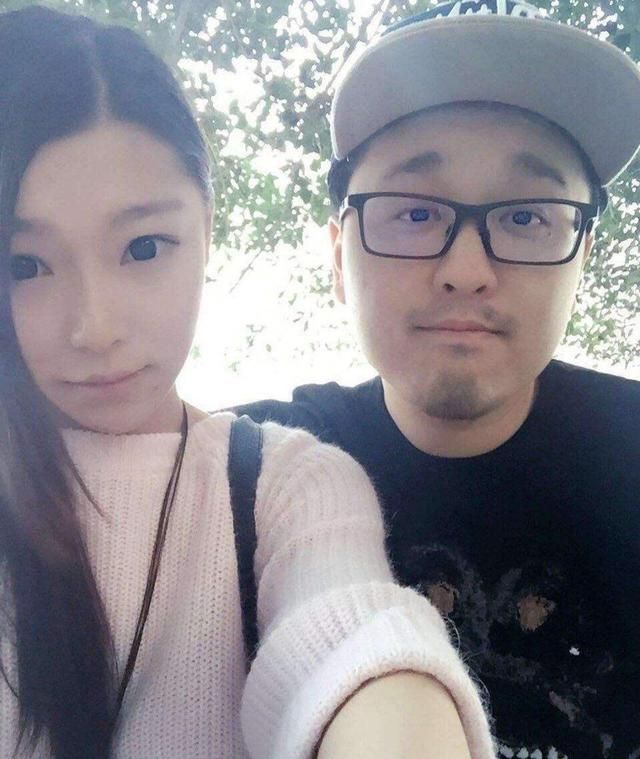 英雄联盟女主播突获户口本领证，之后奇迹般怀孕，五年后单身