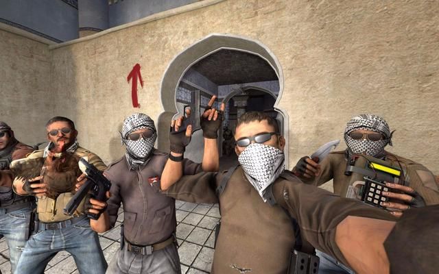 《csgo》和《彩虹六号》 哪个更具乐趣？