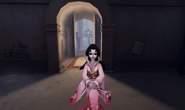 美丽外表的《第五人格》妹子遭丈夫家人残害