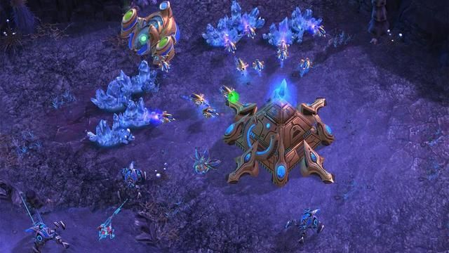 星际争霸中人族枪兵战术的强大程度如何？星灵能否在前期与之抗衡？
