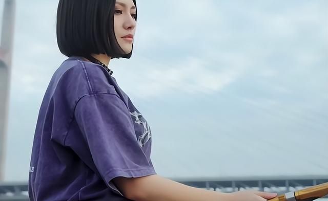 《美女》狂赚8000万后，厂商急着让男性爆金币了？