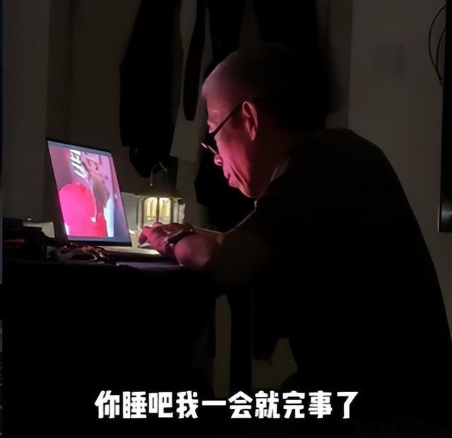 很担心网友的精神状况！6位美女火出圈后，有网友做了个60+版本！