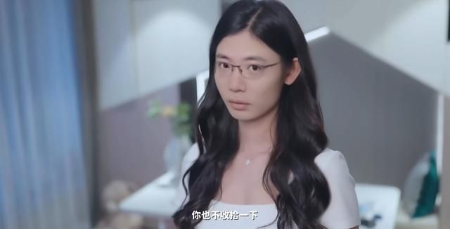 很担心网友的精神状况！6位美女火出圈后，有网友做了个60+版本！