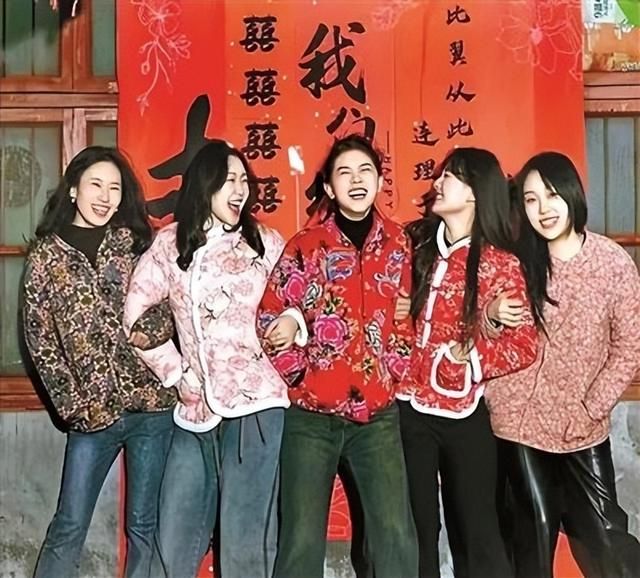 复工4天，这2000万人还在过年，官方为让大家踏实又每人送件棉衣