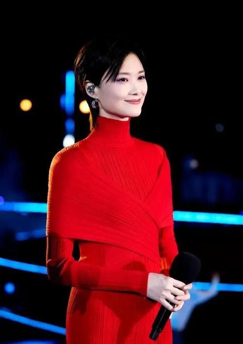 李宇春为什么红，为什么叫李宇春春哥哥