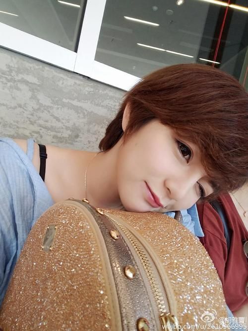 狐狸妈胡雅菁：揭秘电竞女神背后的故事