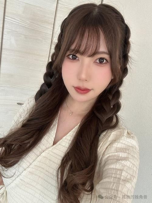 收藏级！结衣波多野教师剧照高清壁纸分享