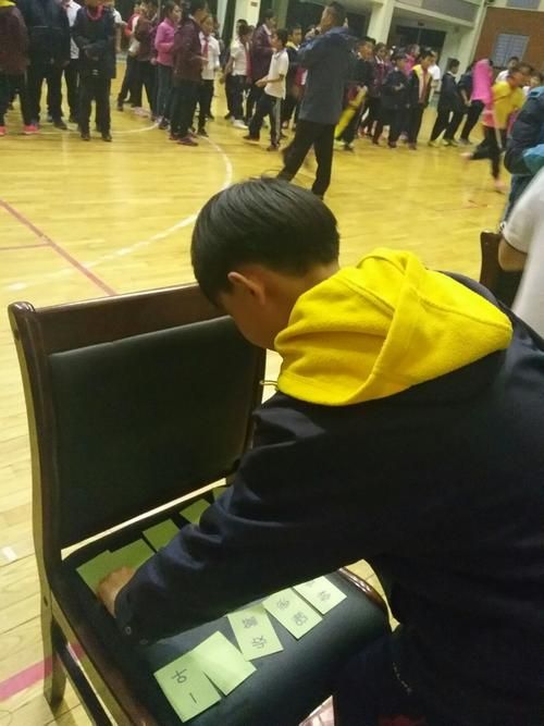 超音速翻牌游戏技巧揭秘，新手也能快速上手！
