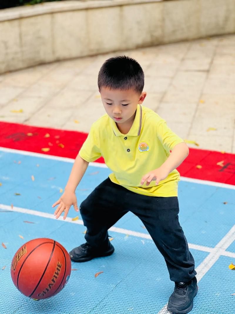 适合幼儿园的篮球游戏，让孩子爱上运动！