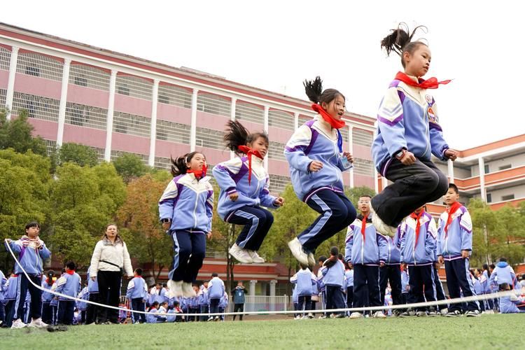 适合幼儿的课间游戏，让孩子在玩乐中学习成长！