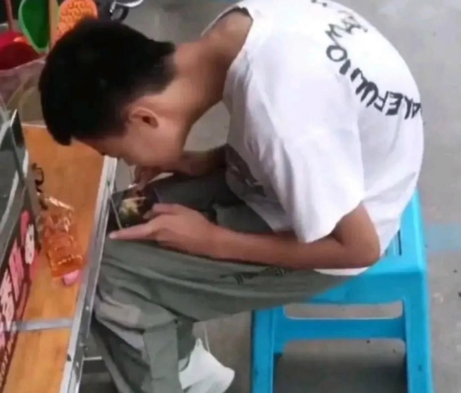 青少年打游戏危害大吗？这几个方面家长要注意！