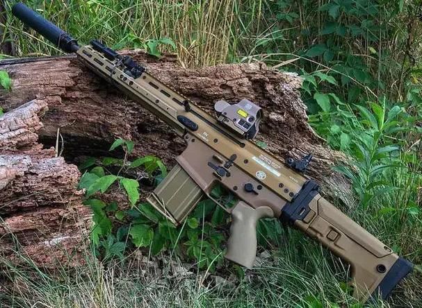 fn f2000突击步枪性能解析与实战评测