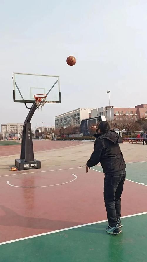 2k12投篮姿势选择攻略 找到最适合你的投篮方式