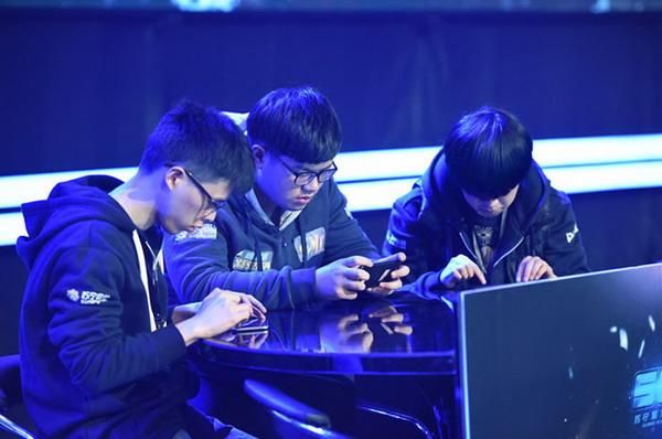 dota2西雅图现场直击 选手与粉丝的狂欢盛宴